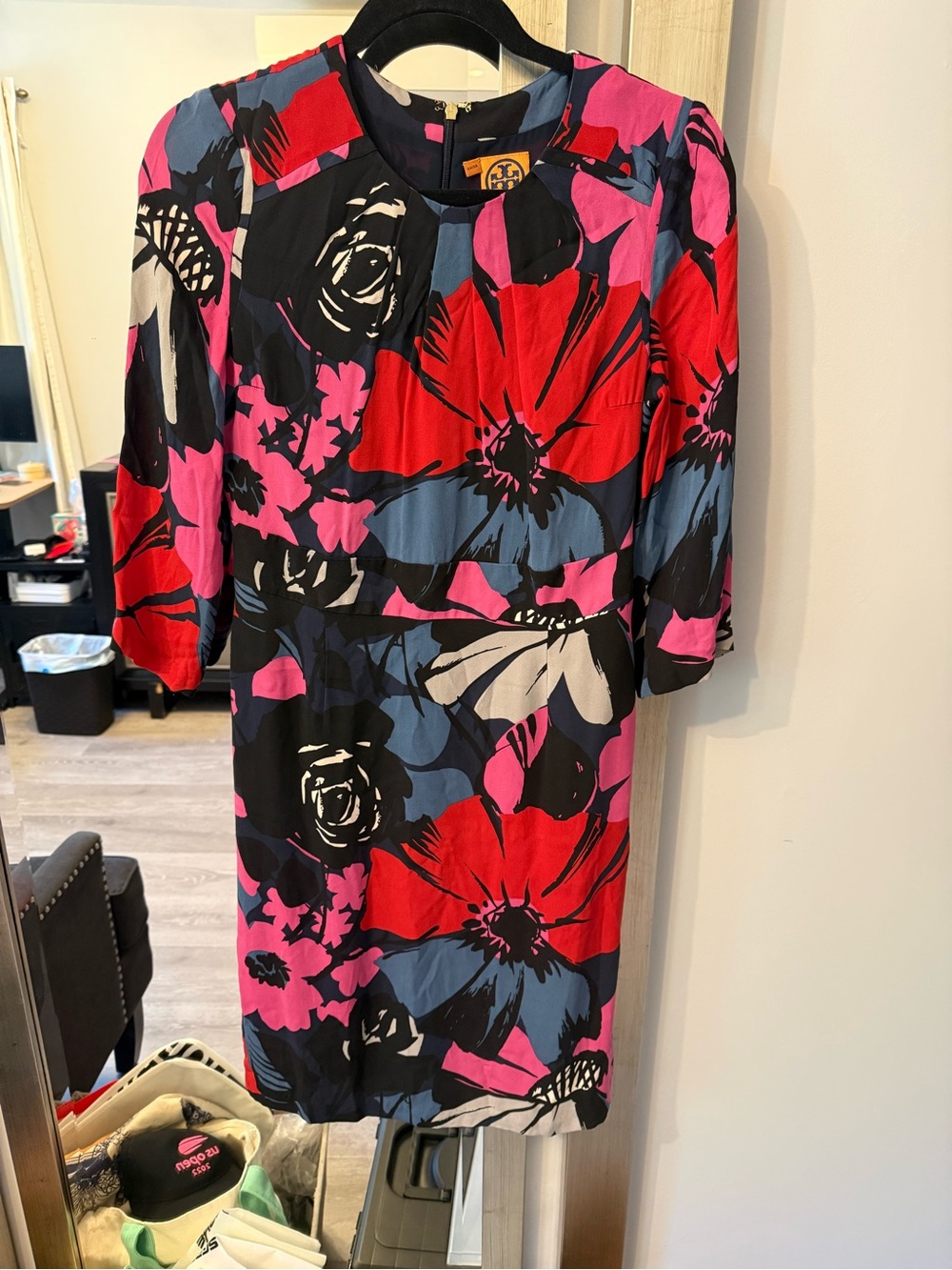 Tory Burch Bold Floral Shift Dress in Red, Pink & Navy - Women